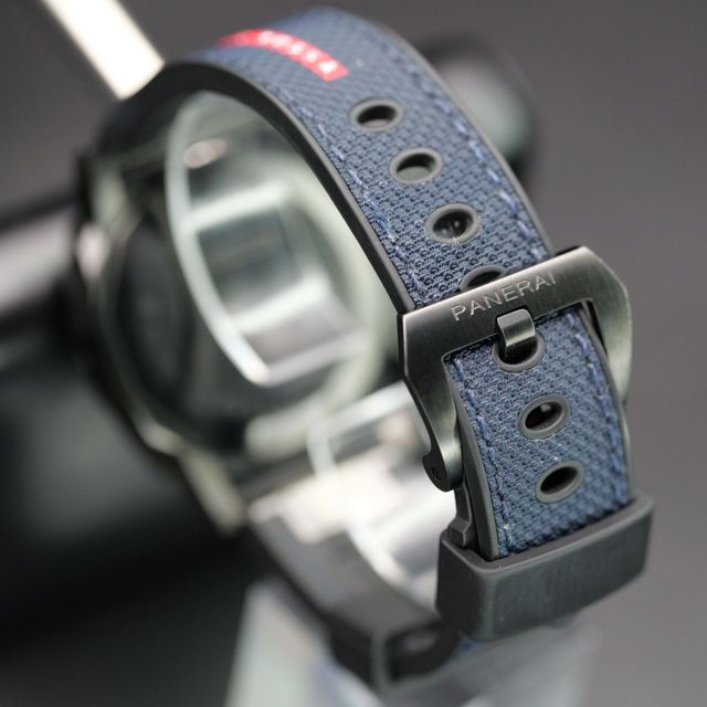 Panerai Luminor Luna Rossa PAM01408 Image 3